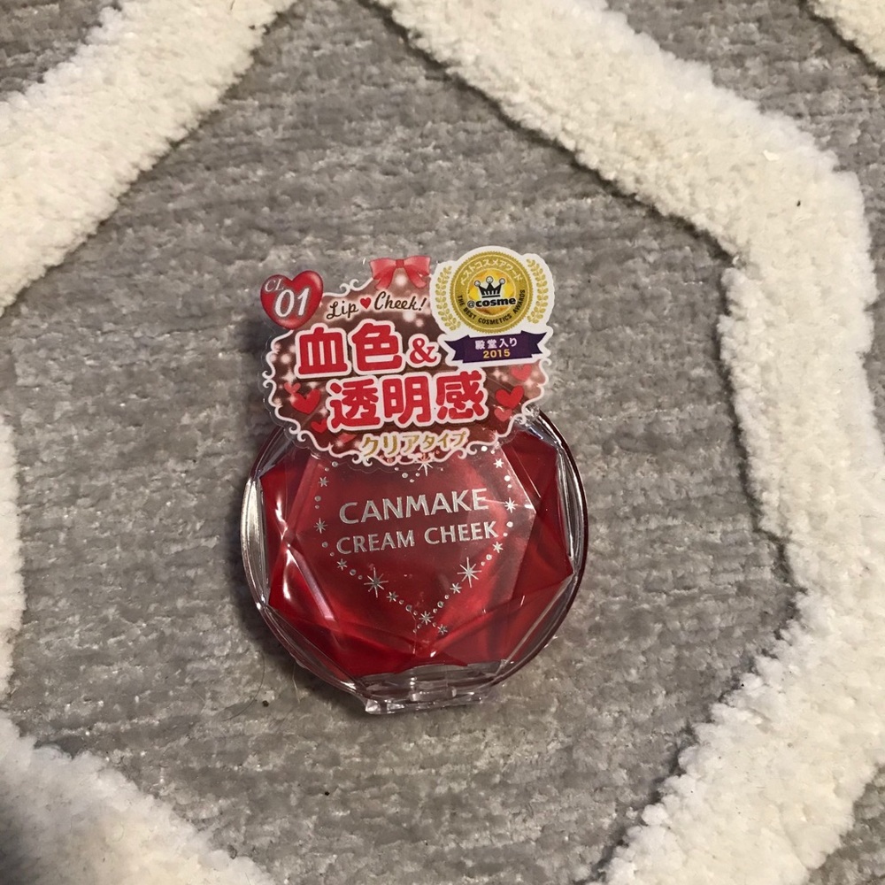 canmake cream cheek